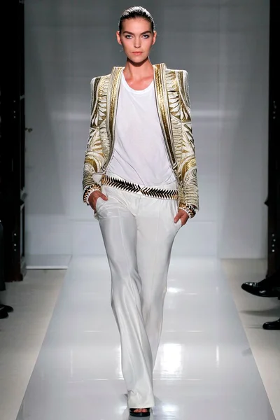 Look 5